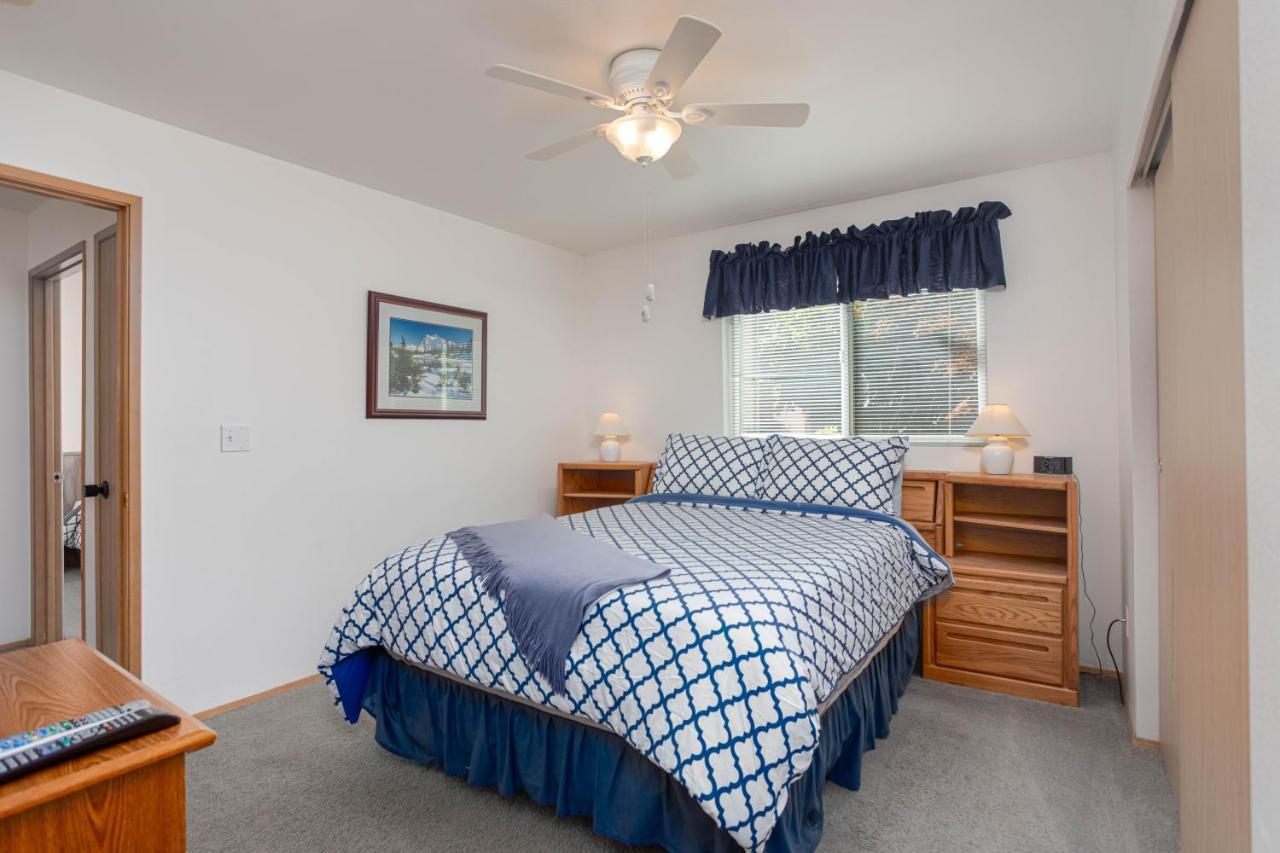 Ferienwohnung Walk To Downtown * 6 Guests * Pets * A/C! * No Stairs! Leavenworth Exterior foto